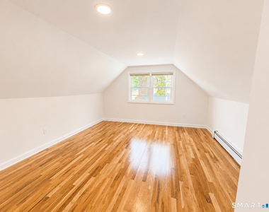 46 Myron Avenue - Photo Thumbnail 6