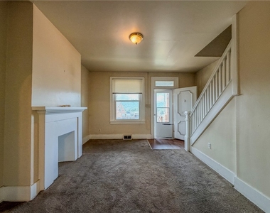 438 Glenwood Dr - Photo Thumbnail 8