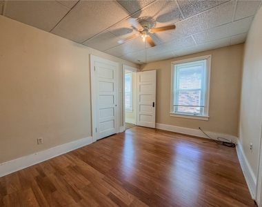 438 Glenwood Dr - Photo Thumbnail 27
