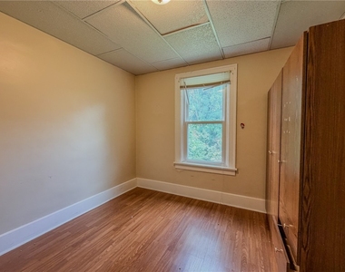 438 Glenwood Dr - Photo Thumbnail 30