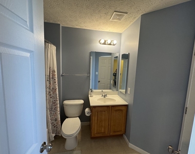 302 Fairgate Drive - Photo Thumbnail 20