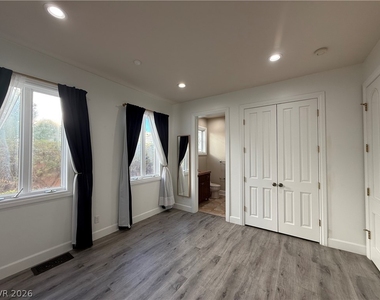 8628 Scarsdale Drive - Photo Thumbnail 57