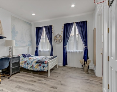 8628 Scarsdale Drive - Photo Thumbnail 33