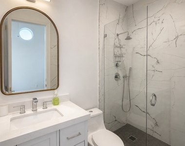 8628 Scarsdale Drive - Photo Thumbnail 54