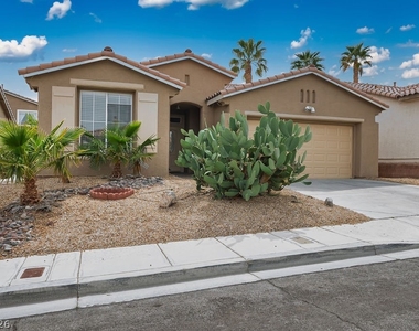 10513 Shanna Trellis Avenue - Photo Thumbnail 2