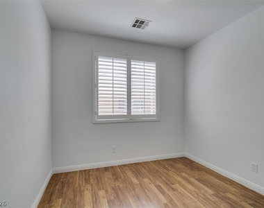 10513 Shanna Trellis Avenue - Photo Thumbnail 26