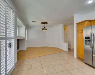 10513 Shanna Trellis Avenue - Photo Thumbnail 23