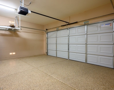 10513 Shanna Trellis Avenue - Photo Thumbnail 38
