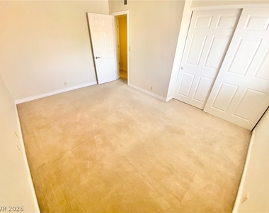 5081 River Glen Drive - Photo Thumbnail 7