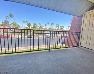 5081 River Glen Drive - Photo Thumbnail 12