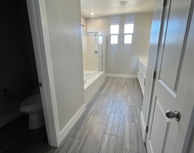 2455 Calestano Avenue - Photo Thumbnail 17