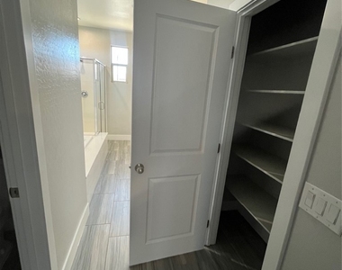 2455 Calestano Avenue - Photo Thumbnail 18