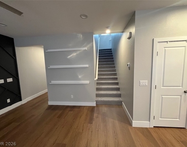 2455 Calestano Avenue - Photo Thumbnail 13