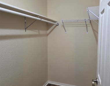 6955 N Durango Drive - Photo Thumbnail 5