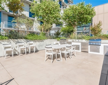 353 E Bonneville Avenue - Photo Thumbnail 37