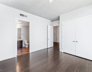 353 E Bonneville Avenue - Photo Thumbnail 34