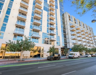 353 E Bonneville Avenue - Photo Thumbnail 3