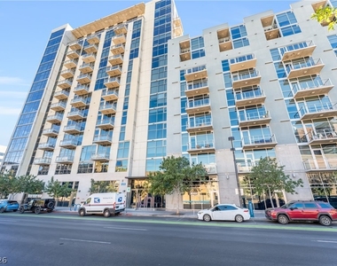 353 E Bonneville Avenue - Photo Thumbnail 2