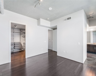 353 E Bonneville Avenue - Photo Thumbnail 22