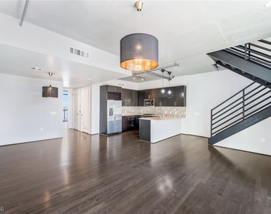 353 E Bonneville Avenue - Photo Thumbnail 13