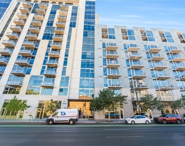 353 E Bonneville Avenue - Photo Thumbnail 1