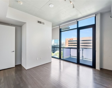 353 E Bonneville Avenue - Photo Thumbnail 23