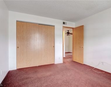 2975 Juniper Hills Boulevard - Photo Thumbnail 16