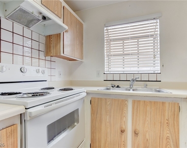 2975 Juniper Hills Boulevard - Photo Thumbnail 19