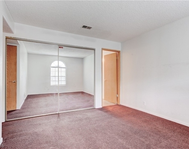 2975 Juniper Hills Boulevard - Photo Thumbnail 9