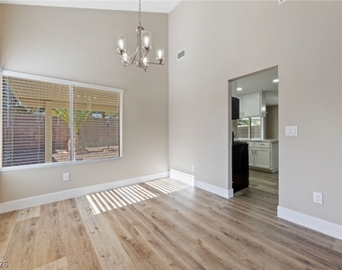 7627 Kalmalii Avenue - Photo Thumbnail 4
