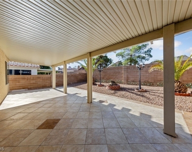 7627 Kalmalii Avenue - Photo Thumbnail 14