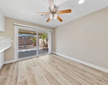 7627 Kalmalii Avenue - Photo Thumbnail 9