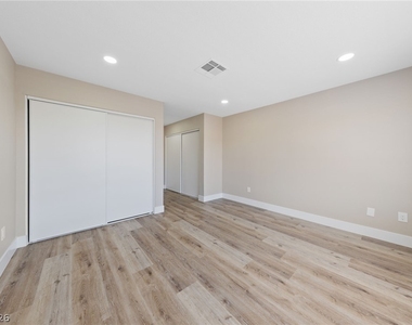7627 Kalmalii Avenue - Photo Thumbnail 18