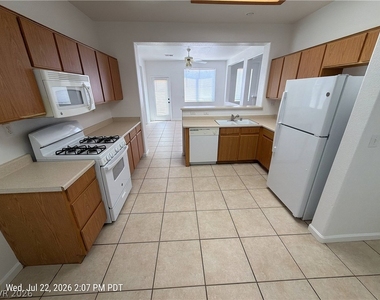 5434 Ragged Robin Court - Photo Thumbnail 4