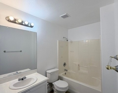 2184 Dragonslayer Avenue - Photo Thumbnail 13
