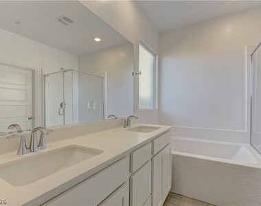 222 Palisade Falls Avenue - Photo Thumbnail 8