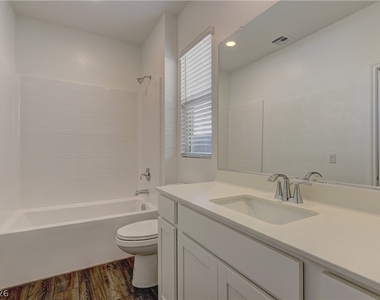 222 Palisade Falls Avenue - Photo Thumbnail 12