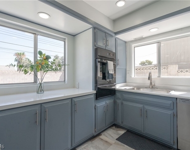 2298 Golden Arrow Drive - Photo Thumbnail 41