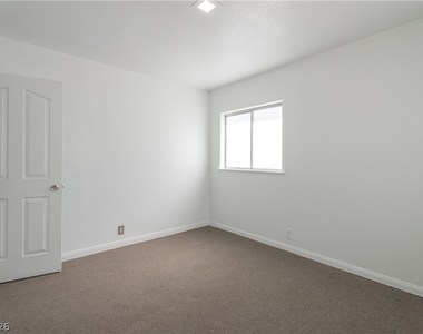 2298 Golden Arrow Drive - Photo Thumbnail 28
