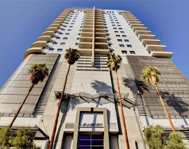 200 Hoover Avenue - Photo Thumbnail 26