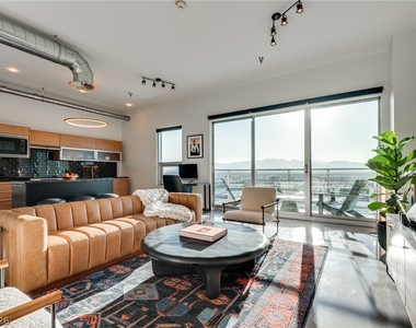 200 Hoover Avenue - Photo Thumbnail 3