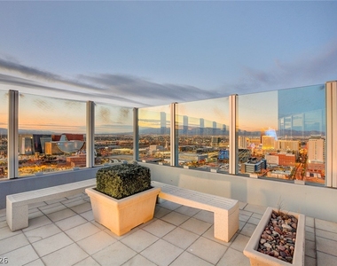 200 Hoover Avenue - Photo Thumbnail 42