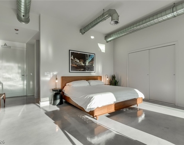 200 Hoover Avenue - Photo Thumbnail 12