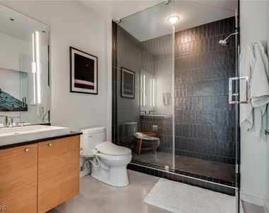 200 Hoover Avenue - Photo Thumbnail 16