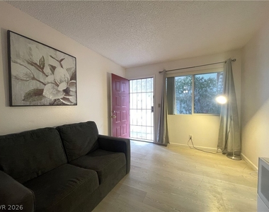 1361 E University Avenue - Photo Thumbnail 13