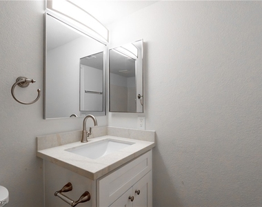 5158 S Jones Boulevard - Photo Thumbnail 11