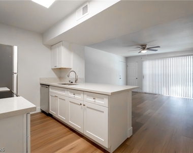 5158 S Jones Boulevard - Photo Thumbnail 15