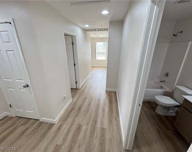 1729 Ronzard Avenue - Photo Thumbnail 10
