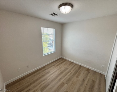 1729 Ronzard Avenue - Photo Thumbnail 20