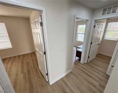 1729 Ronzard Avenue - Photo Thumbnail 12